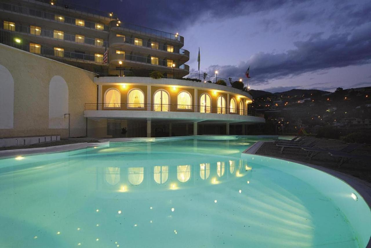 Modus Vivendi 315 Aparthotel Sanremo Exterior foto